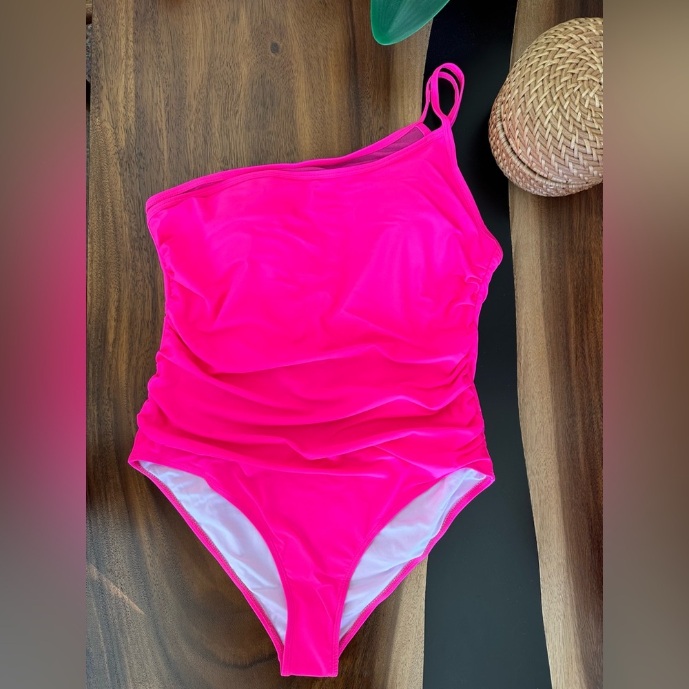 SALE One Piece Swimsuit Barbie Pink NWT Size XL - Picture 2 of 5